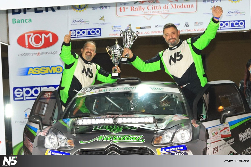 Al San Martino via al Trofeo N5 Asfalto